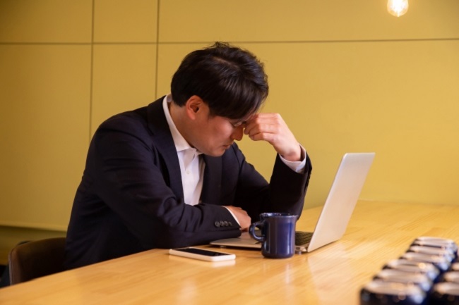 納入後に「設計ミス」発覚! 重要な寸法をスルーして承認印を押した先輩社員、後輩への責任転嫁に「何言ってんだコイツ」