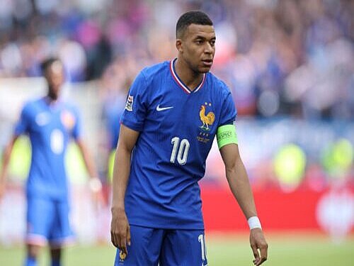 フランス代表 10 エンバペ エンバペ、フランス代表指揮官デシャンと不仲か…10月に続いて再び選外