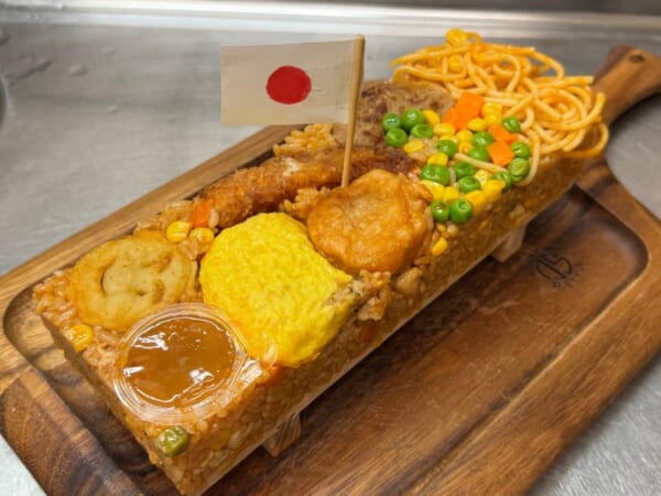 お子さまランチがまさかの押し寿司に 夢いっぱいの見た目にワクワク