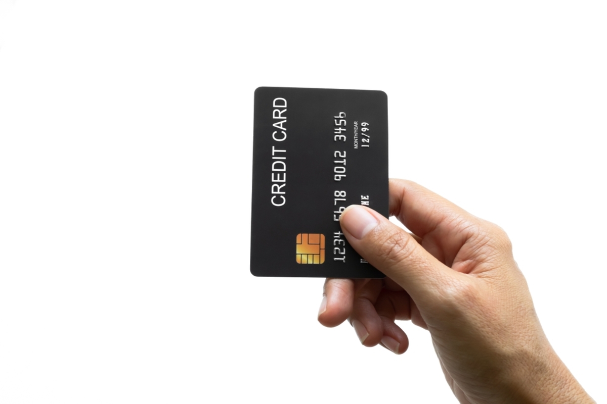 ブラックカードはどんな人が持てる? 持っている人の共通点は「信用と実績」