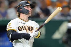 巨人のキャベッジ、驚異の17本塁打と51打点で来季もチームに留まる見込み！