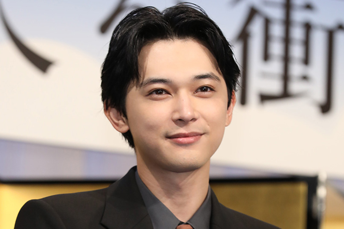  吉沢亮（写真：本誌写真部） 