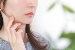 あごの歪み（写真はイメージです）