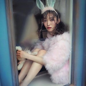 うさ耳姿の山口真帆（画像は『山口真帆/Maho Yamaguchi　2020年6月11日付Instagram』のスクリーンショット）