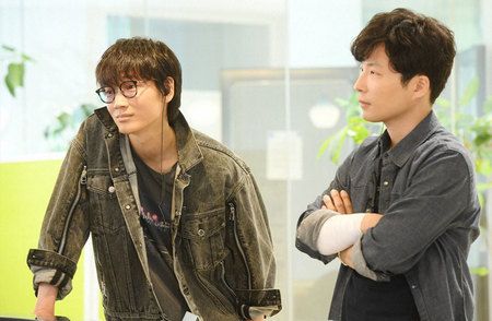 MIU404』涙を誘う…綾野剛＆星野源ら“4機捜”の絆と愛情深さ - ライブドアニュース