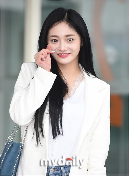 元PRISTIN チュ・ギョルギョン、Pledisエンターテインメントとの対立に
