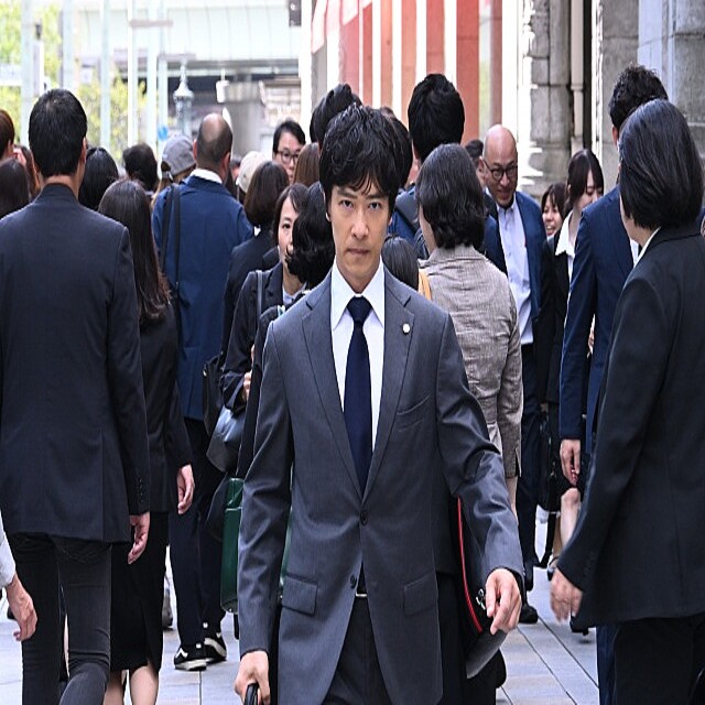 エキストラの中に「渡辺謙らしき人」VIVANT最終回にネット騒然 (2023年9月19日掲載) ライブドアニュース