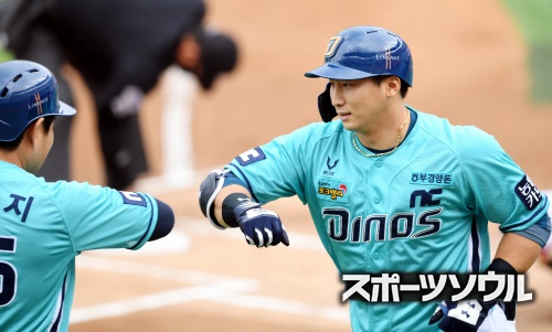 韓国プロ野球球団が約半月の海外販売で00万ウォンを売り上げる 購入件数が一番多かった国は ライブドアニュース