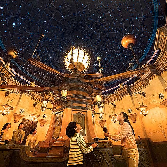 ディズニー】荘厳な要塞を探検！謎解きにも挑戦できる、東京ディズニー