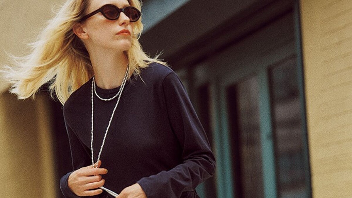 「ドレスアップが上手くいく」ラクに着られてゆるすぎない「ちょうどいいキレイな服」