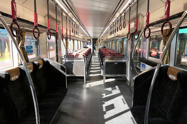 京阪8000系吊り革 京阪8000系吊り革 Amazon.co.jp: 京阪電車 特急車両用8000系