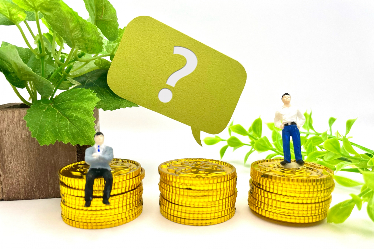 6月に「年金30万円」振り込まれたのに、友人から「50万円だった」と聞き衝撃! 年金「月25万円」は、現役時代“いくら稼ぐ”と受け取れますか? 平均的な受給額も確認
