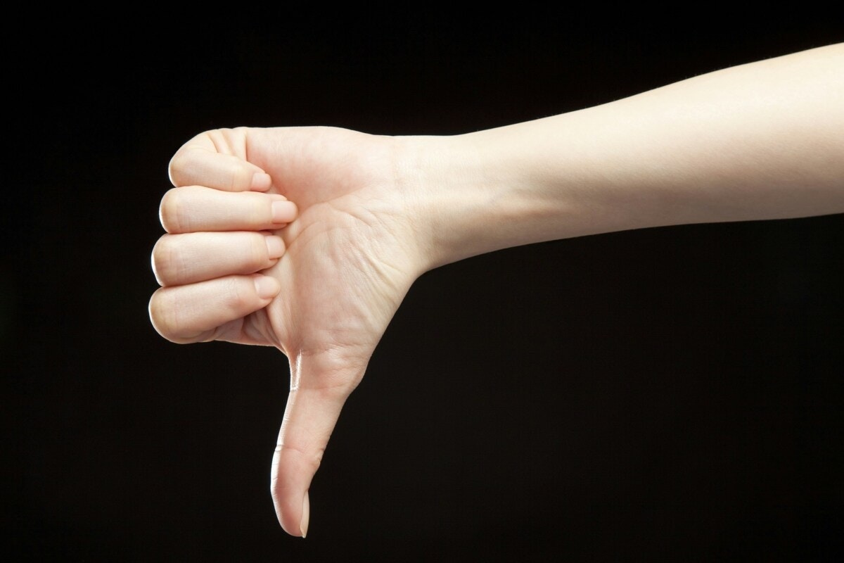 親友「感情的になったら負け」→不倫夫を“地獄に落とす”共同戦線へ|不倫夫を泳がせて制裁した話【ママリ】