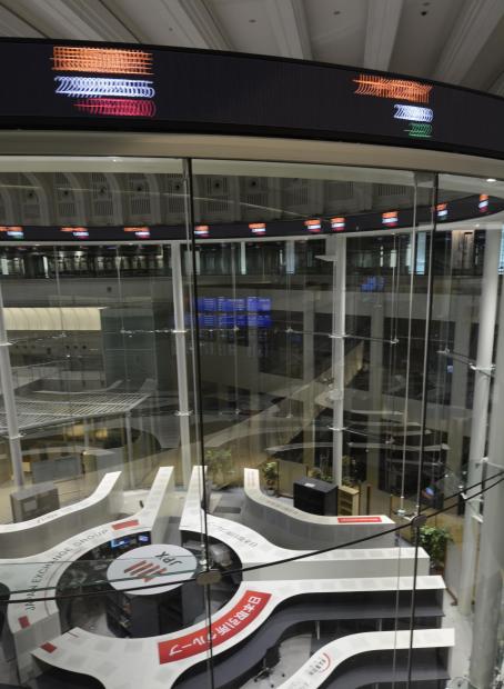 5日の東京株式市場は反発、終値1032円高 中東紛争の収束に期待