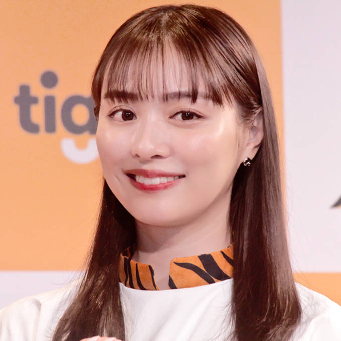 
          内田理央「ストックしてます」バッグにも入れる肌荒れ対策の愛用クリーム
        