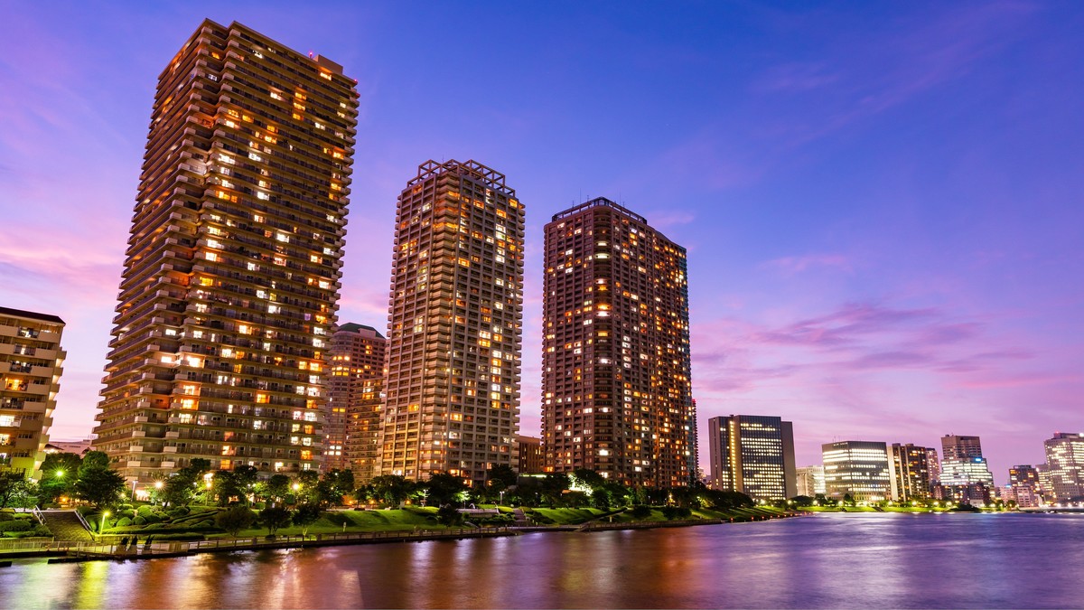 飛ぶように売れていた湾岸タワマンに異変----急失速のワケと富裕層が“タワマン卒業”後に選ぶ意外な住宅