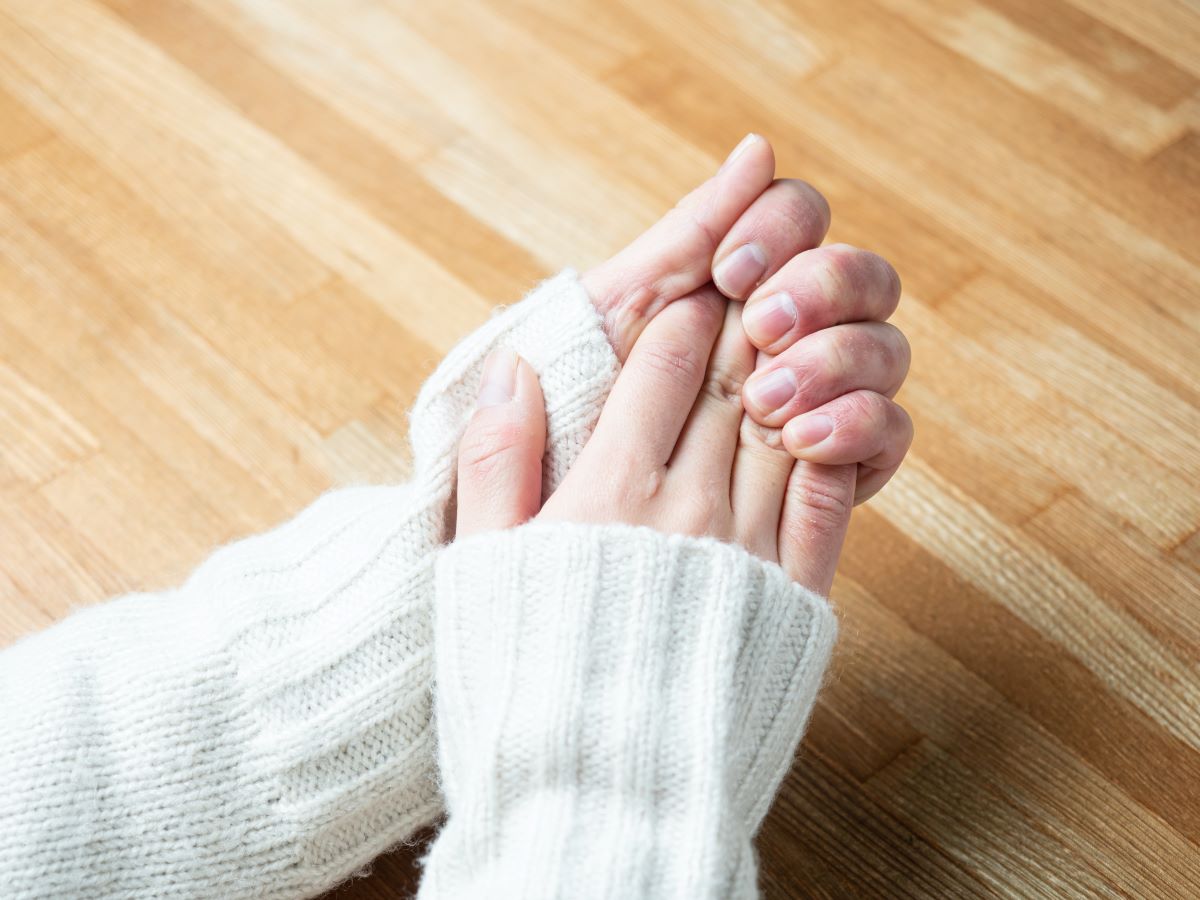 ネイルより“指の皮膚”が印象を左右していた？ 1万人調査が明かす「冬の指先のリアル」