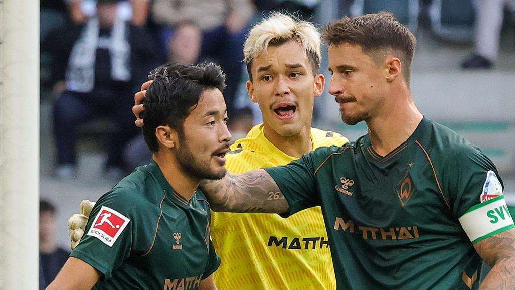 頭がいいから！？ブレーメンGK長田澪、仲良しの菅原由勢に試合中はあまり話しかけないワケとは