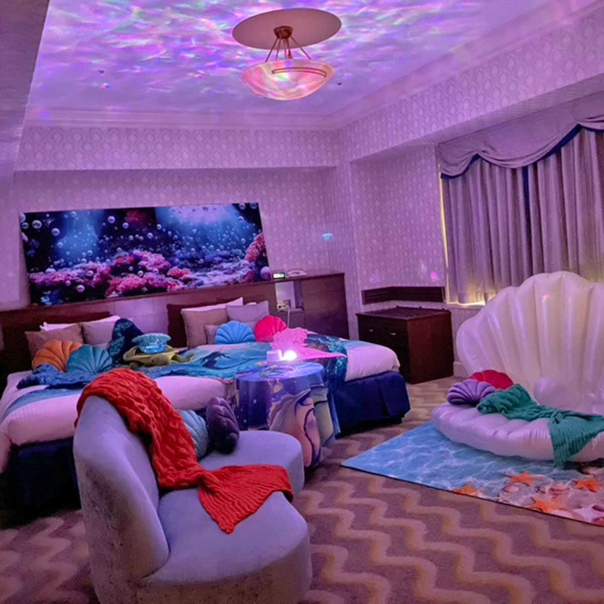 SNS映え！「ホテルオークラ東京ベイ」の新たなコンセプトルームに編集部が宿泊。身に着けグッズや豪華な装飾で世界観ばっちり - ライブドアニュース