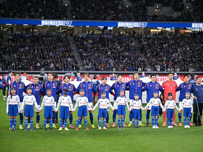 スコットランド戦のスタメンを発表した日本。写真:金子拓弥(サッカーダイジェスト写真部)