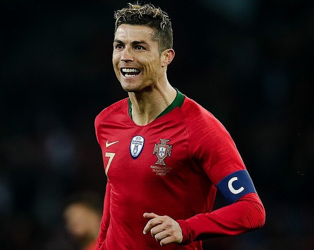 後半アディショナルタイムに２ゴールを叩き込み、ポルトガルに逆転勝利を呼び込んだC・ロナウド。これで釜本氏の記録を破った。　(C) Getty Images