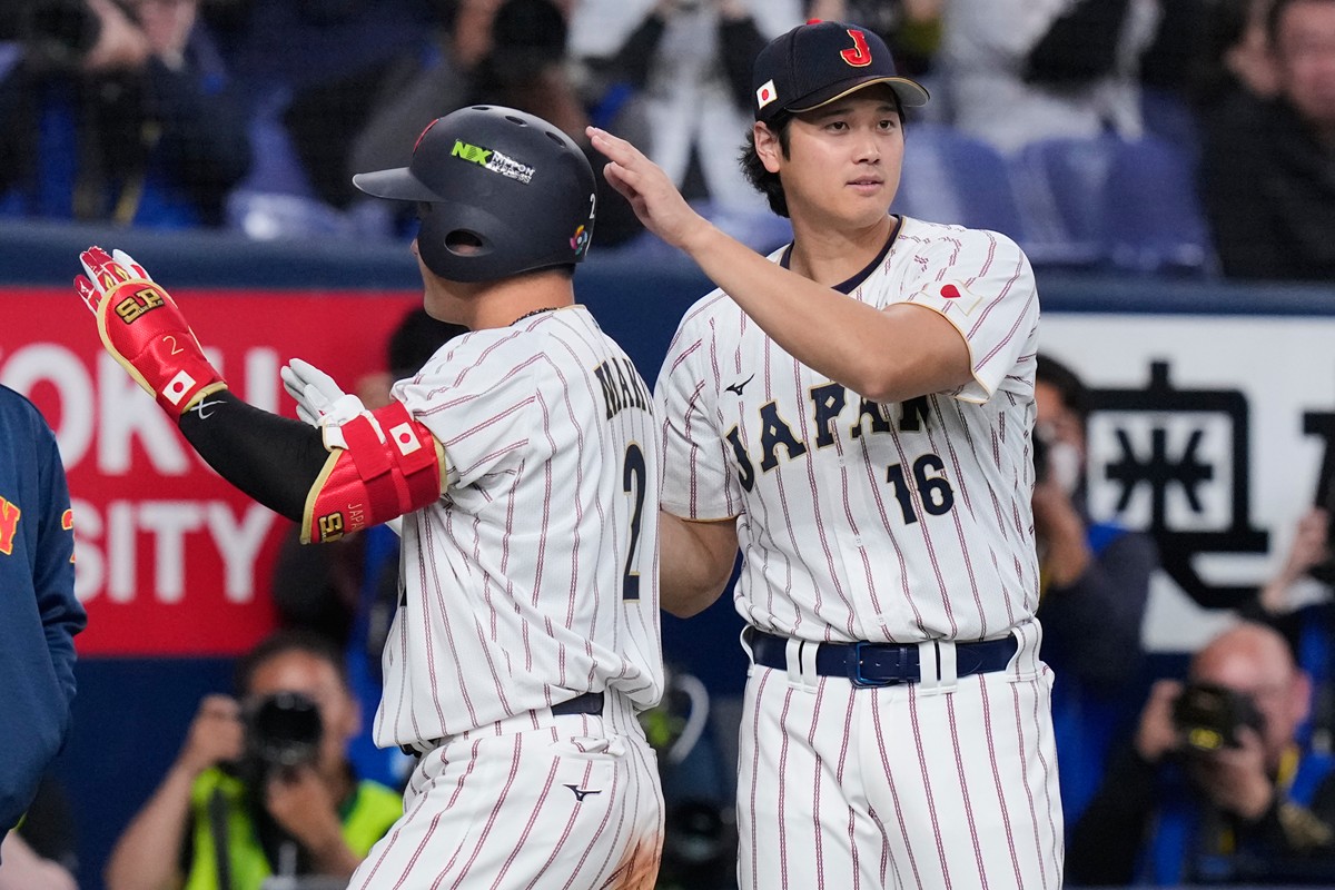 大谷翔平 かわいいと話題!侍ジャパン・牧への顎乗せポーズで見せた「真美子さんとの繋がり」 - ライブドアニュース