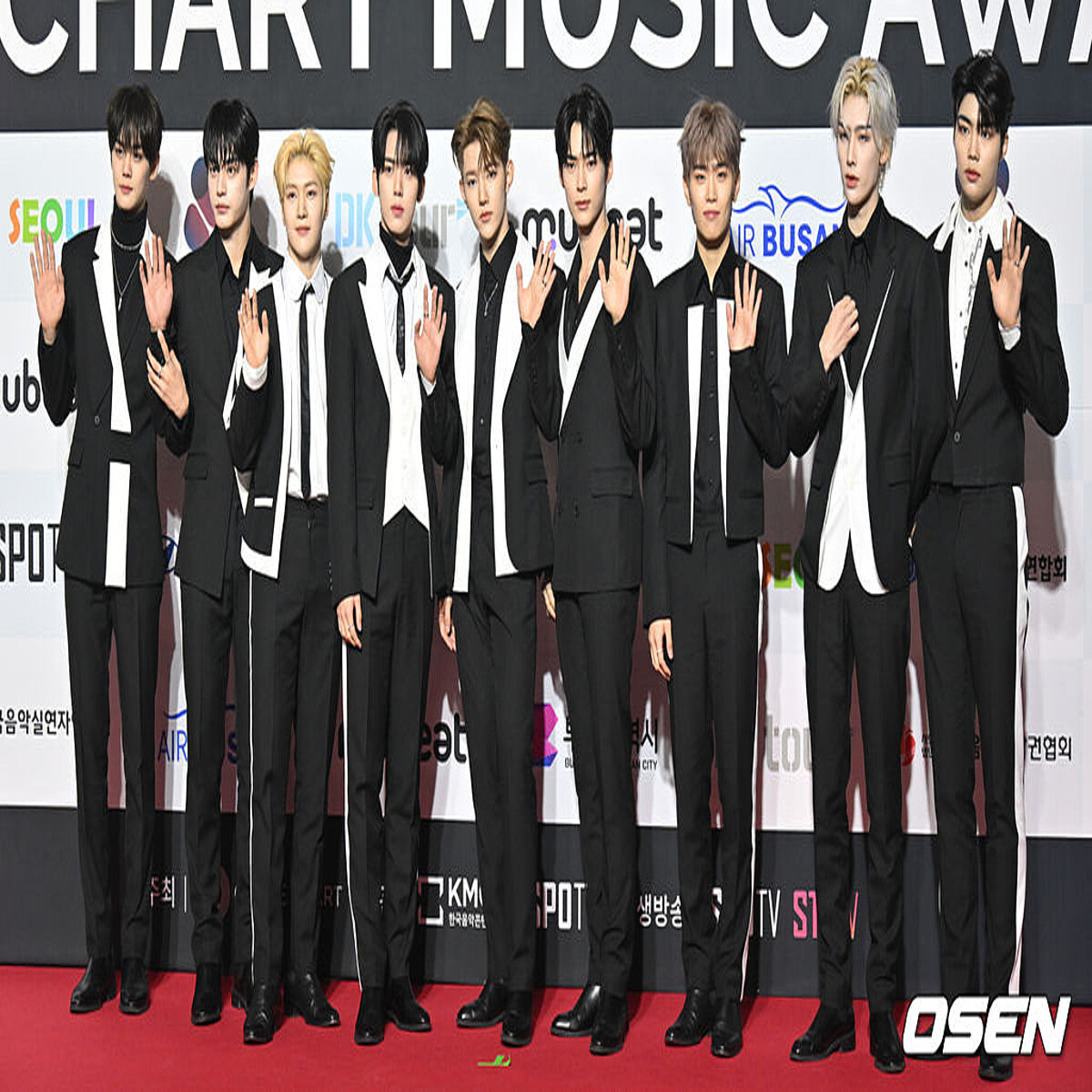 【PHOTO】ZEROBASEONE「CIRCLE CHART MUSIC AWARDS 2023」フォトウォールに登場 (2024年1月10