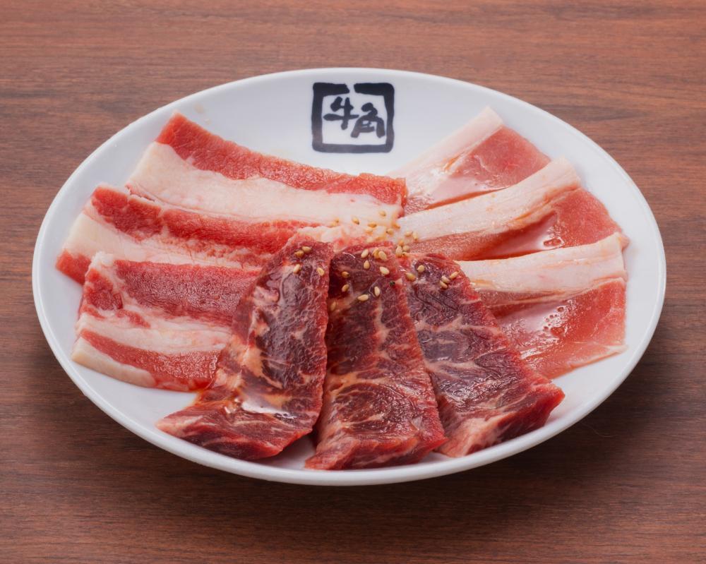 牛角】2178円の焼肉セット、酒飲みなら超お得！平日限定、2時間飲み