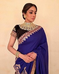 �����ǥ��������ס��뤵��λ�˥���ɹ�̱�Υ���å��礭���ʲ����ϡ�Sridevi Kapoor��2017ǯ12��27����Instagram��Wearing my favourite ��manishmalhotra05 Jewellery by ��gemsjewelspalace�ס٤Υ����꡼�󥷥�åȡ�