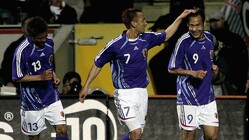 �ɥ��Ĥ�ӥӤ餻��������ɽ����2006ǯW��ľ���ο����������⥹����󤬤���