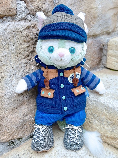 あたたかなコートでダッフィーたちも冬支度！東京ディズニーシー