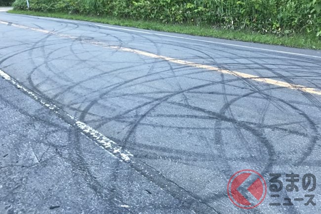 「ドリフト走行禁止」が明文化？危険運転の要件へ追加される見通しに