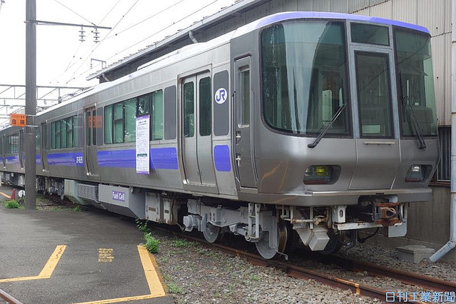 鉄道総研の新しい燃料電池試験車
