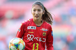 仲田歩夢 Inacラスト活動で 涙の心友 が惜別2ショット投稿に反響 姉妹みたい ライブドアニュース