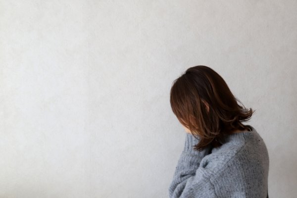 ּʬȤʤ͡3ͤλҰƤ򤷤ʤѡȤƯ򸫲