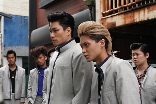 鈴木伸之×磯村勇斗ら『今日俺』開久高校の未公開写真！ - ライブドア