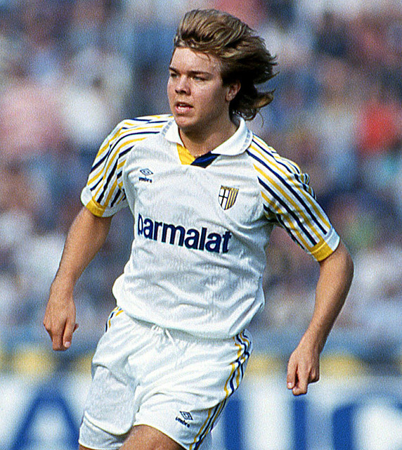 希少・UMBRO製】 クロアチア・ザグレブ ユニフォーム 90s みんな憧れた