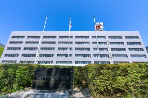 朝の列車、女子高生の隣で「アダルト動画」視聴→後日逮捕「見せつけていない」こんな言い分は通じるの？ - ライブドアニュース