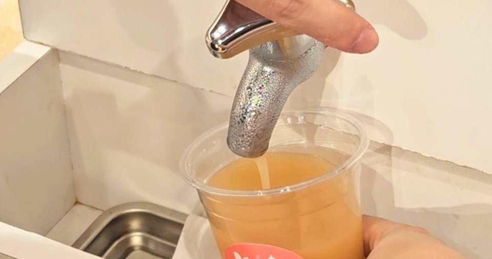 白桃ネクター出てくる 500円で注げる「最高の蛇口」が今年も新橋に登場