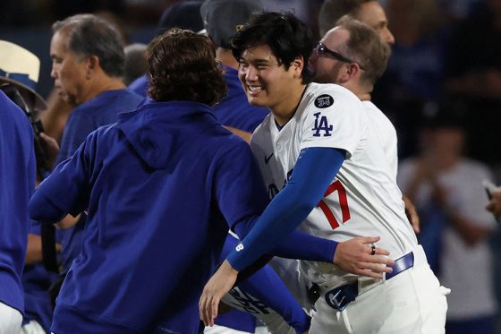 サヨナラ勝利を喜ぶドジャース・大谷翔平【写真:ロイター】