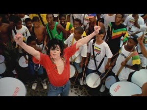 1995年発表の『They Don’t Care About Us』が再び(画像は『Michael Jackson 2020年8月29日公開 YouTube「Michael Jackson - They Don’t Care About Us(2020)」』のサムネイル)