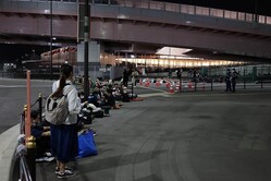 ������22��Ⱦ���ˤ�100�Ͱʾ夬����ä���10��6�������Ժ��ֶ�