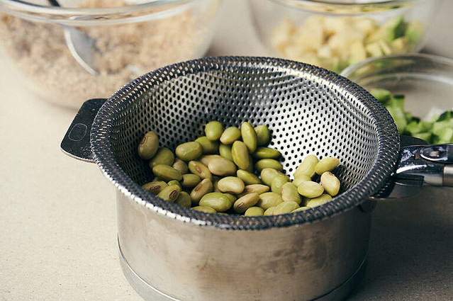 お豆がたっぷり入った絶品サラダ 秘伝豆とクスクスのサラダ の簡単レシピ Peachy ライブドアニュース