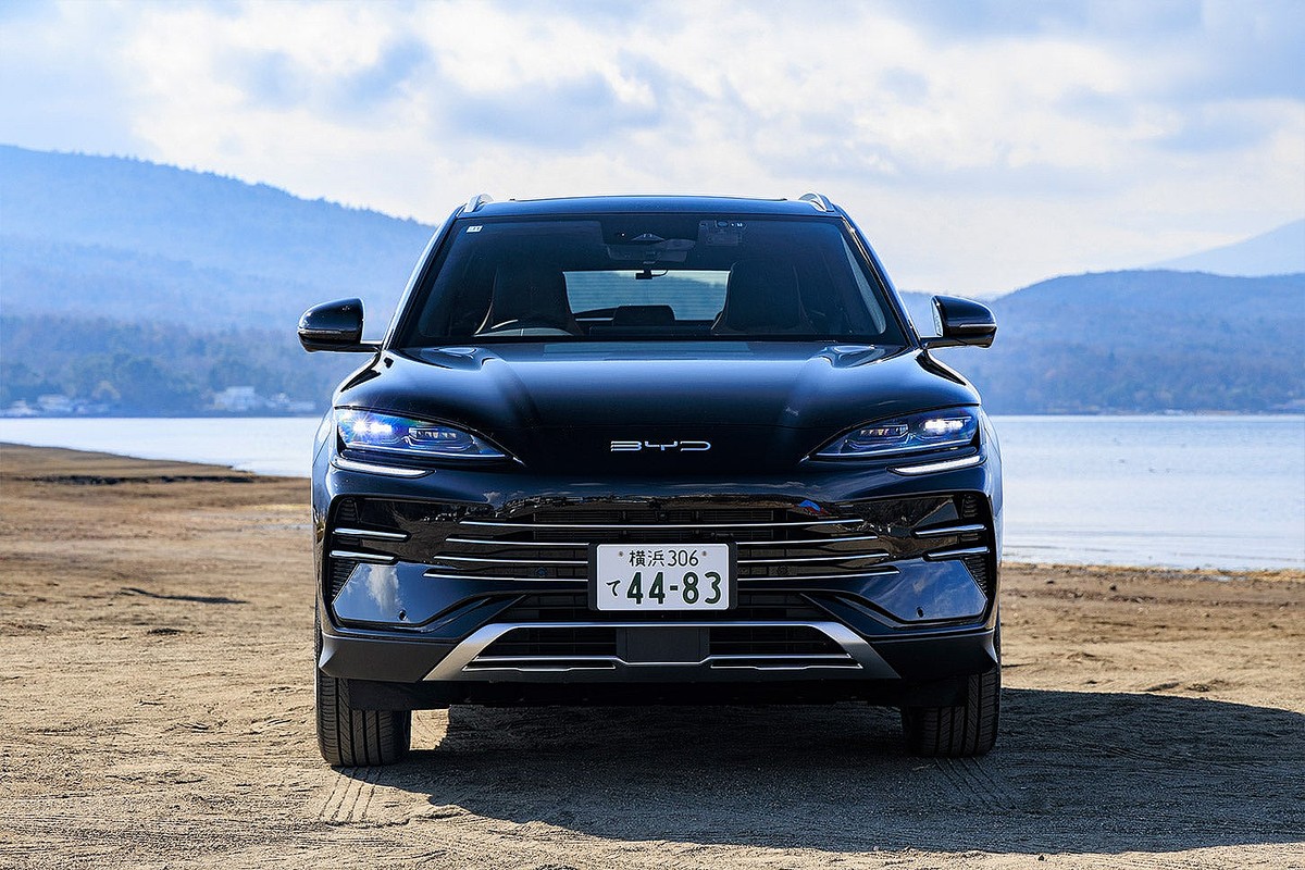 ʸ�礬����ʤ��äƸ����� BYD�ο���PHEV�֥�ー�饤����6�פ����ʡ����ܼ֤ˤ��餱�ʤ����ǤȤϡ��ڹ�������������޶ȳ��˥�ο���������10��