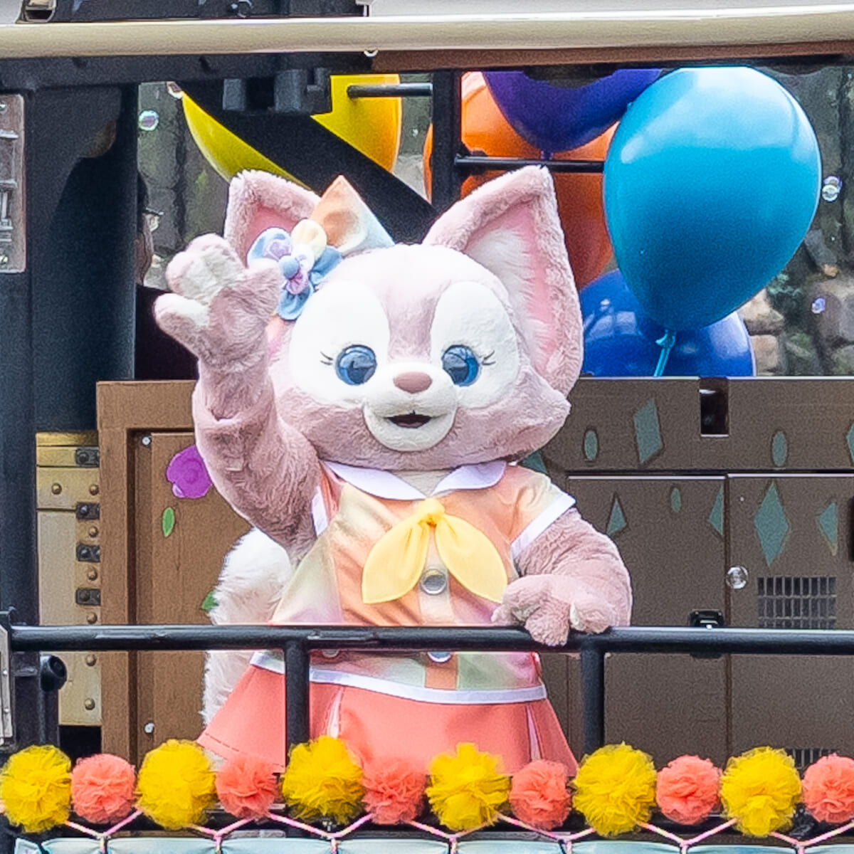 ディズニーダッフィーフレンズ リーナベル 20 周年 Amazon co jp