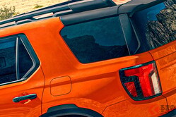  �ۥ���ο������������ܳ�SUV�� 