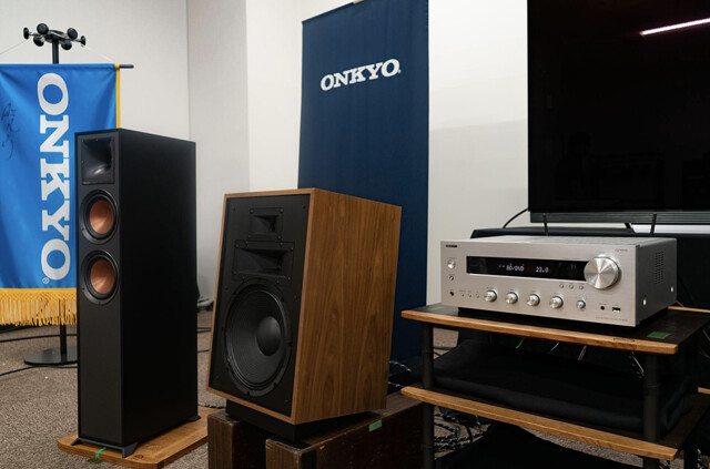 キレあるサウンドで満たされる、オンキヨーのオーディオアンプTX-8390