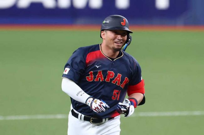 ホームランを放った鈴木誠也【写真：加治屋友輝】