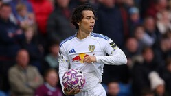 �����ˤϡ��ˤ���Ť��ǲ��ۡ��ϸ���ǥ�������Ʊ�ݥ������Υ饤�Х�Ȥ���ȿ�Ф��פȻ�Ŧ