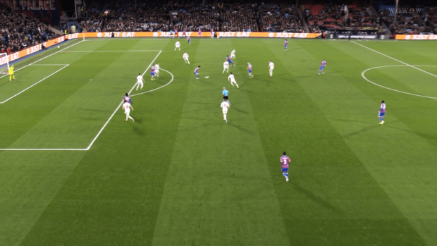 「鬼パス」に反応する鎌田大地